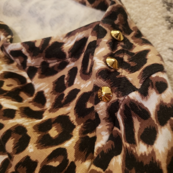 Cheetah Top - Picture 4 of 4